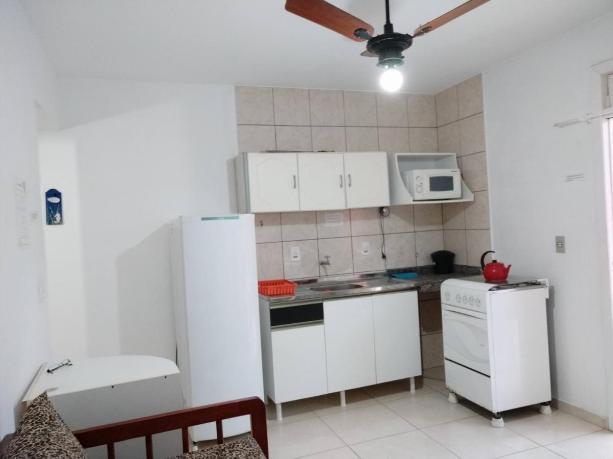 Residencial Praia Bombas 邦比尼亚斯 外观 照片