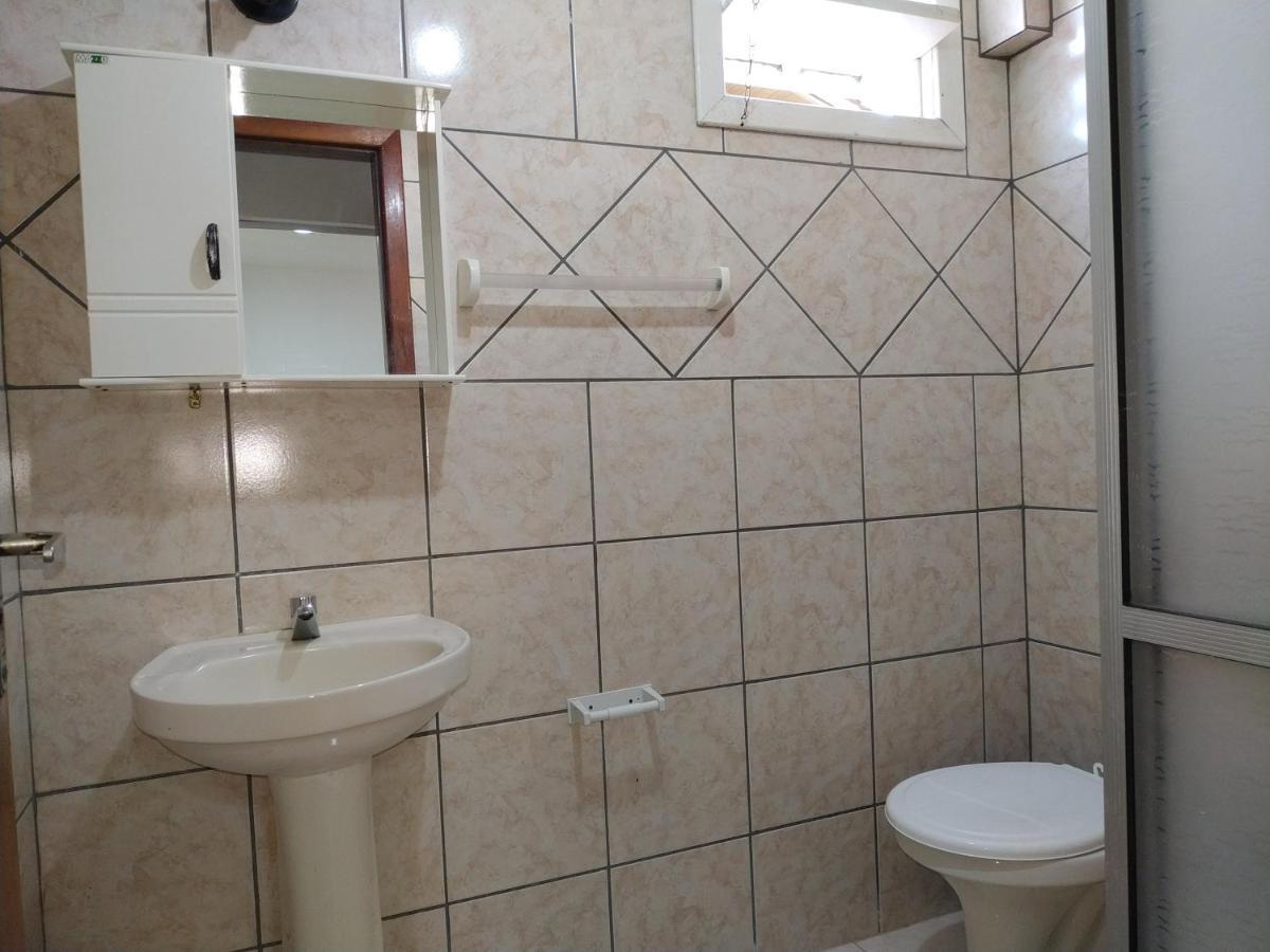 Residencial Praia Bombas 邦比尼亚斯 外观 照片