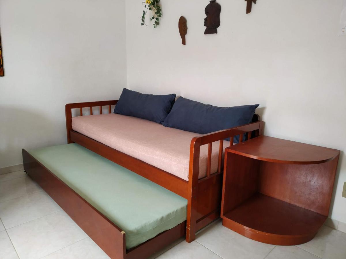 Residencial Praia Bombas 邦比尼亚斯 外观 照片