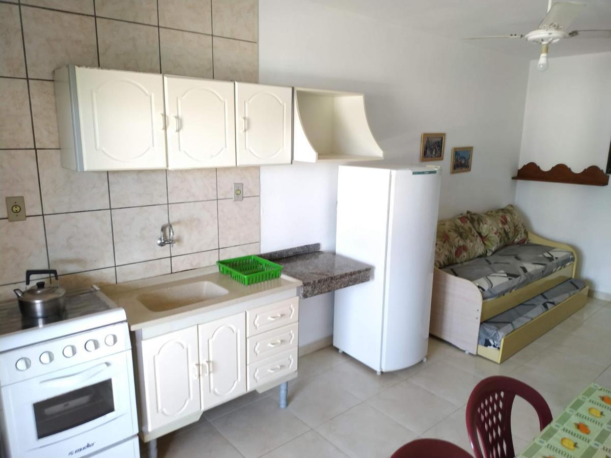 Residencial Praia Bombas 邦比尼亚斯 外观 照片