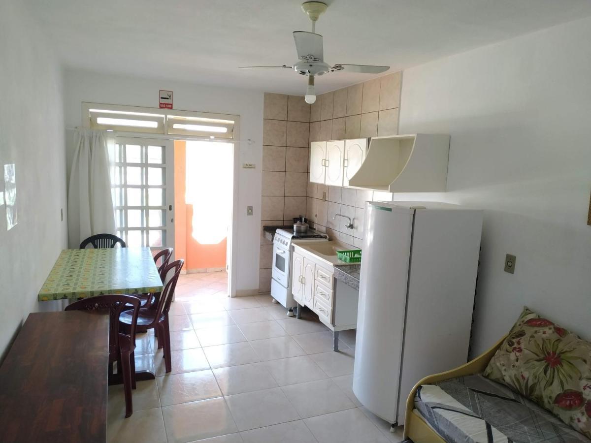 Residencial Praia Bombas 邦比尼亚斯 外观 照片