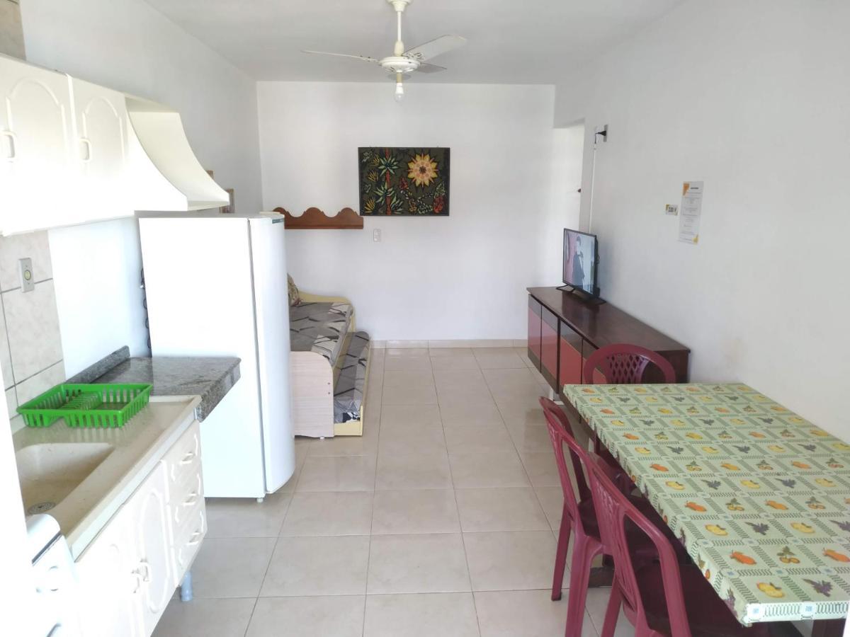 Residencial Praia Bombas 邦比尼亚斯 外观 照片