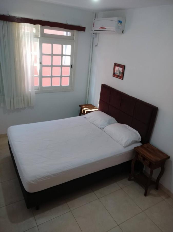 Residencial Praia Bombas 邦比尼亚斯 外观 照片